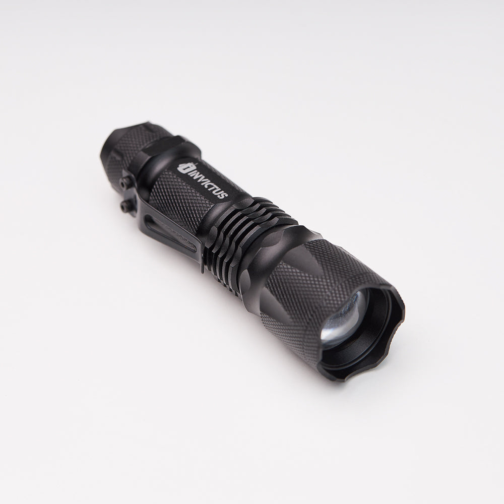 LANTERNA INVICTUS BOLT