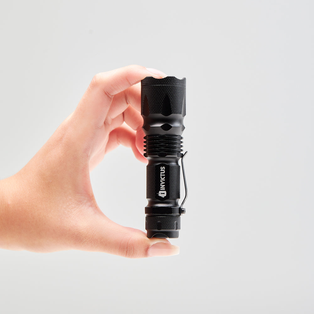 LANTERNA INVICTUS BOLT