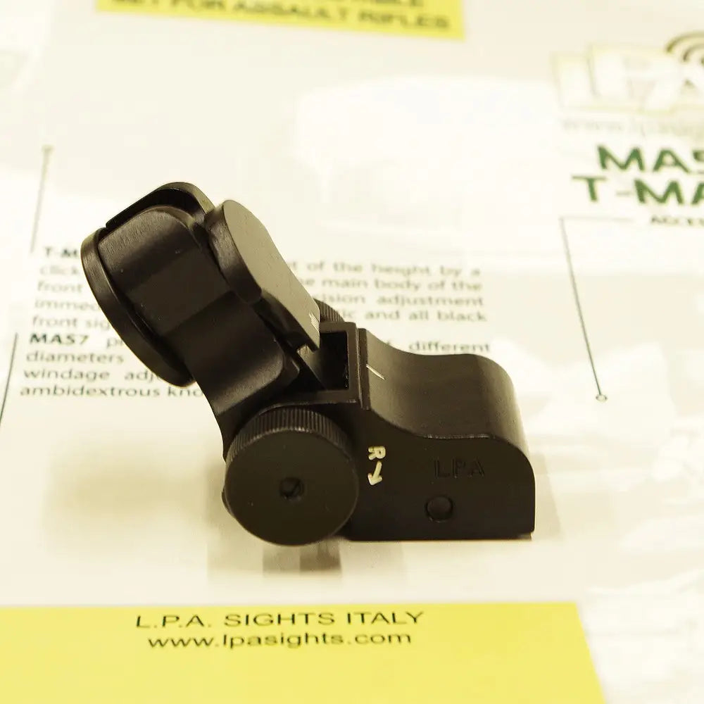 LPA MIRA AJUSTAVEL REBATIVEL COM FIBRA PICATINNY AR9 AR15 MAS7COM